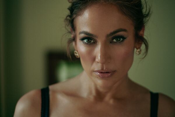 Jennifer Lopez anuncia el lanzamiento de “This Is Me… Now”