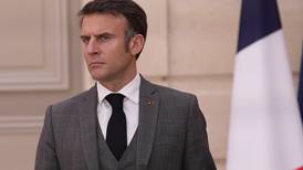 Francia anuncia ley que permite “asistencia en la muerte” bajo estrictas condiciones