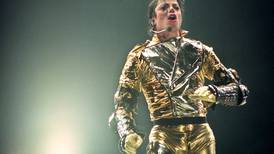 Presentan nueva demanda contra Michael Jackson por abuso sexual