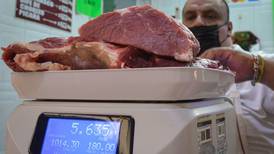 México firma acuerdo para importar carne de Argentina