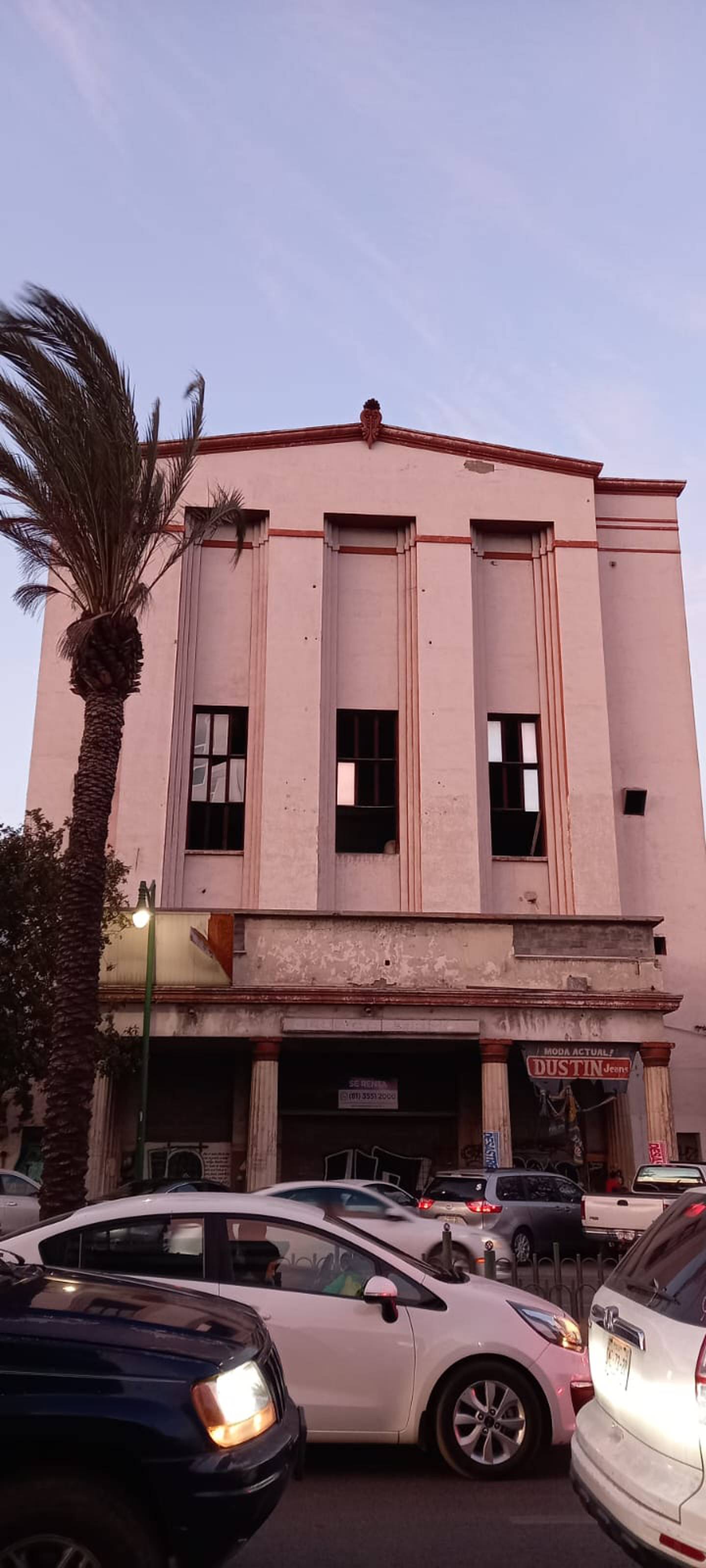 Las grandes temporadas de zarzuela solamente se daban en el Teatro/Cine Lírico.