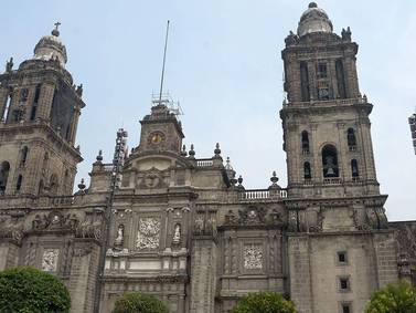 Catedral Metropolitana de CDMX sufre desprendimientos tras sismo 