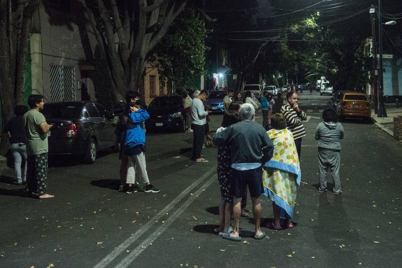 Capitalinos salieron de sus casas tras activarse la alarma sísmica por un sismo de magnitud 6.9 el pasado 22 de septiembre. Foto: Cuartoscuro