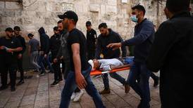 Reportan 300 heridos tras manifestaciones palestinas en Jerusalén