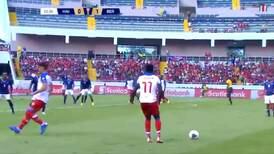 VIDEO: Jugadores de Haití simulan malentendido y consiguen el gol