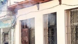 Familia muere intoxicada con veneno para insectos tras fumigar su casa en Cd. Juárez