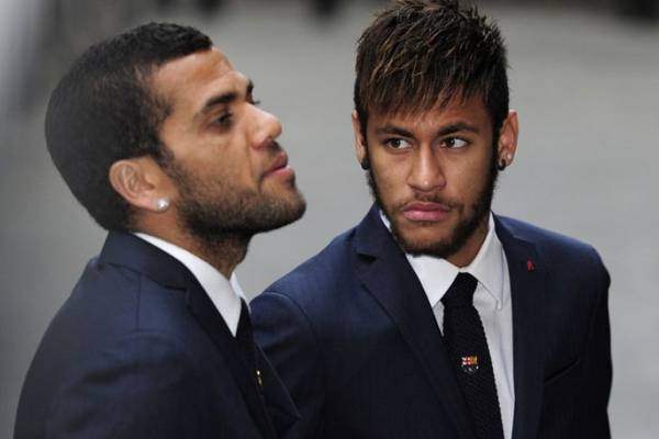 Neymar apoya económicamente la defensa de Dani Alves