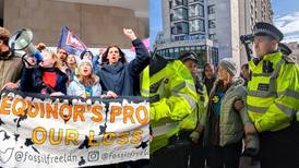 Detienen a Greta Thunberg durante protesta contra combustibles fósiles en Londres