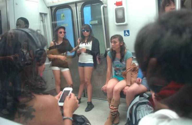 FOTOS: Un día sin pantalones en el Metro – Publimetro México