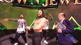 Roman Reings y Edge triunfan en WWE Crown Jewel