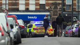 Abaten a terrorista en Londres tras apuñalar a dos personas