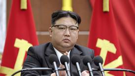 Líder norcoreano advierte que “cada vez está más cerca un conflicto armado”