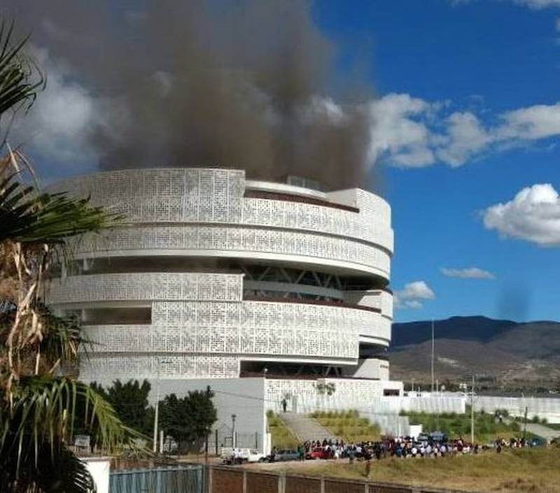 Incendio Edificio del poder judicial Oaxaca