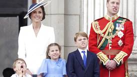 Príncipes de Cambridge se roban la atención por sus travesuras durante el Jubileo de Platino de Isabel II