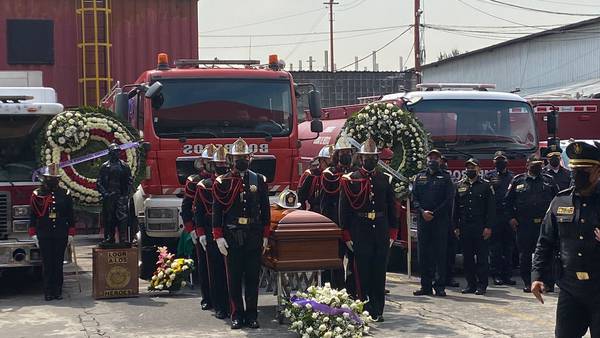 “Jefe Vulcano” recibe homenaje en Estación Central de Bomberos tras su fallecimiento