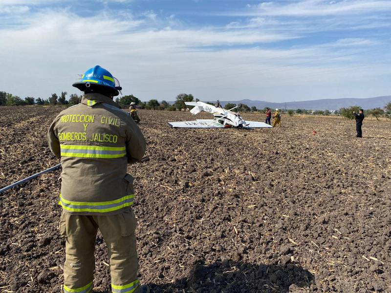 La avioneta era tripulada por un estudiante y su instructor, ambos resultaron con lesiones regulares.