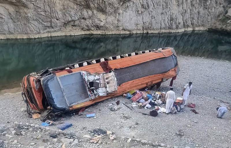 Perú: accidente en autobús causa muerte de 27 mineros