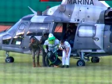 Helicóptero utilizado por mascota de equipo de béisbol fue para acercarse a la sociedad: Marina 