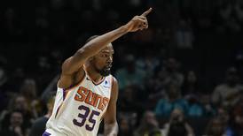 ¡Van por el título! Durant debuta con Suns con impresionantes números