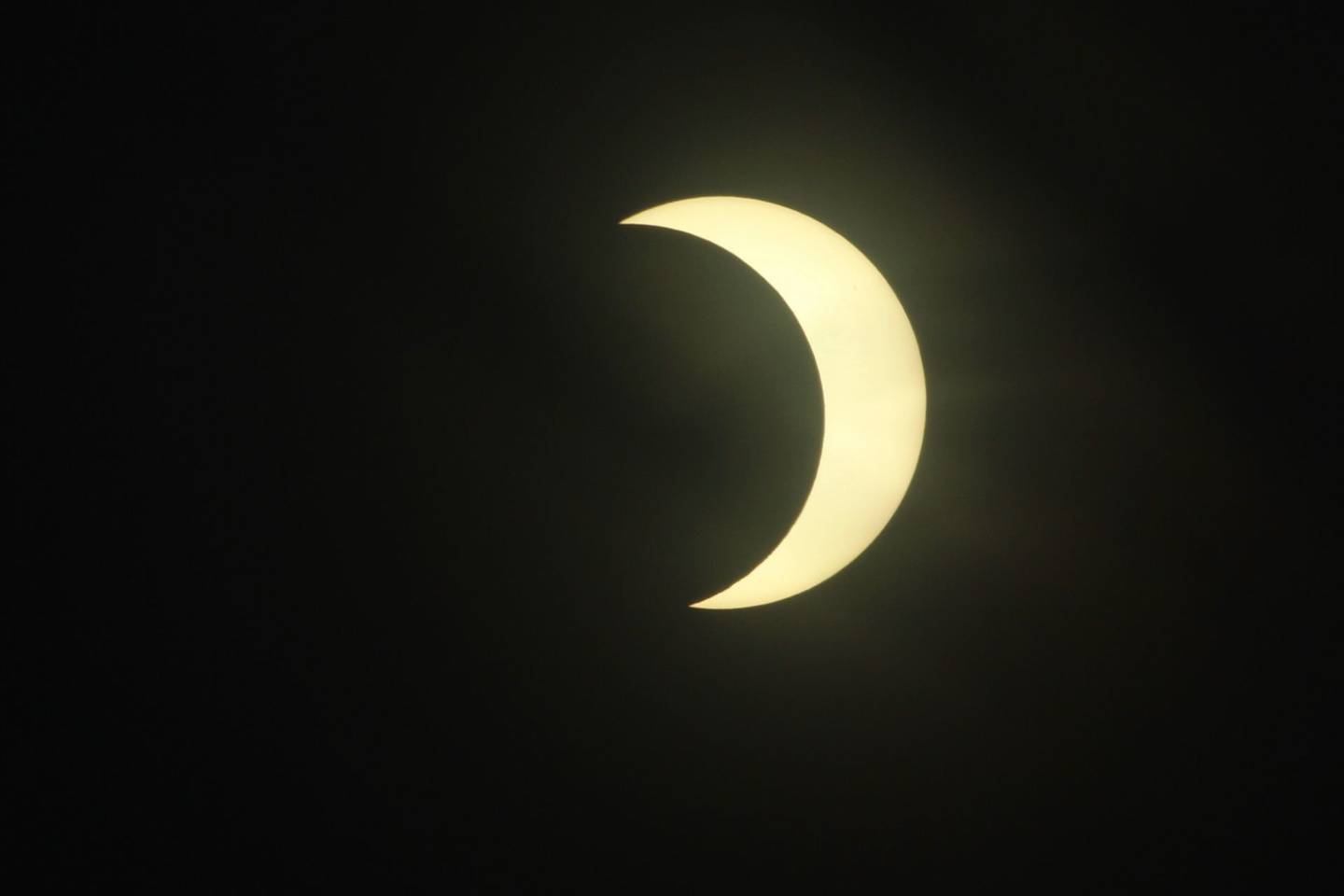La fase de eclipse anular alcanzó su punto máximo a las 11:24.
