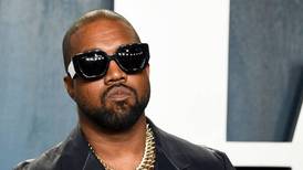 Kanye West acusa a Universal de lanzar su álbum “Donda” sin su “aprobación”