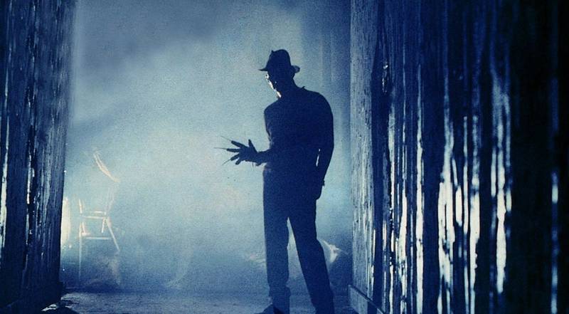 La película ‘A Nightmare On Elm Street’, fue el origen de la saga cinematográfica que llevó a un hombre a nuestras pesadillas el temible Freddy Krueger.