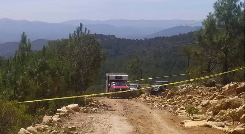 Tres mujeres y un hombre perdieron la vida tras una emboscada en el municipio de Santiago Tilantongo, Oaxaca.