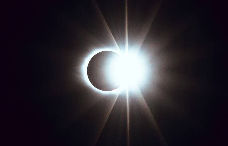 Duas semanas para o primeiro Eclipse Solar do ano: saiba tudo