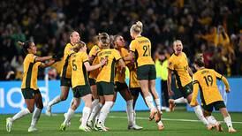 Australia gana en su debut en el Mundial Femenino 2023