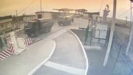 Tras anuncio de Putin, vehículos del ejército ruso traspasan frontera entre Ucrania y Crimea
