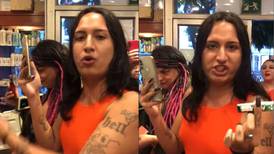 Mujer trans reaparece y vuelve a pelear por la entrada al baño de tienda departamental 