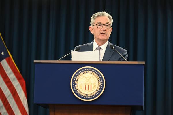 Fed avisa que habrá “algo de dolor” para familias y al rebajar la inflación