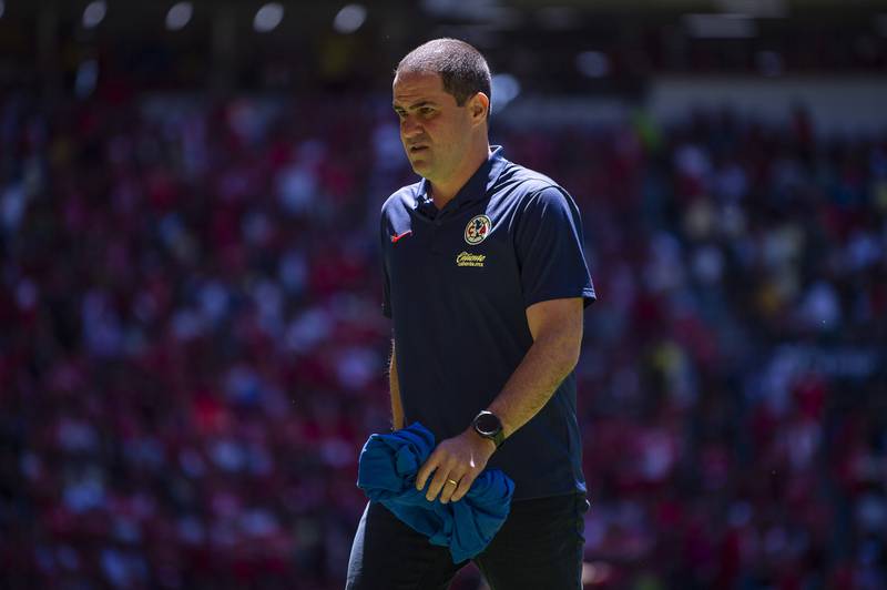 El técnico barsileño se quejó de la fecha FIFA porque los jugadores regresan lesionados.