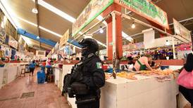 Bloqueos y cobros de piso disparan crisis de desabasto de alimentos en México 