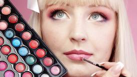 Cinco consejos para comprar maquillaje sin gastar tanto