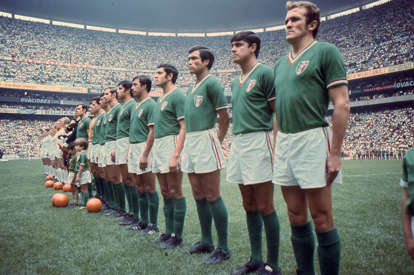 México empató ante Unión Soviética en su primer duelo inaugural de un Mundial en el Estadio Azteca.