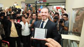 ¡Casi de última hora! Adrián De la Garza se registra como candidato a fiscal de Nuevo León
