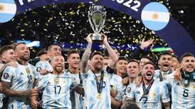 Argentina supera a Brasil en títulos oficiales