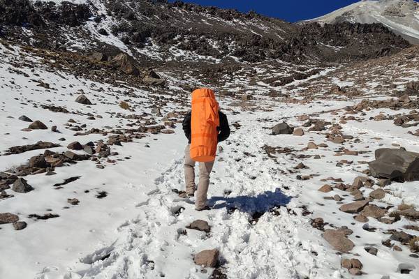 Lucha contra el tiempo: Rescatistas buscan al último alpinista desaparecido en el Pico de Orizaba