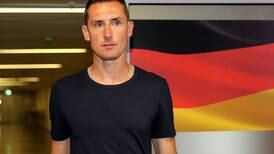 Miroslav Klose se ve afectado por una trombosis