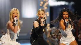 Furor en las redes por un video del ensayo del icónico beso entre Madonna, Britney y Christina Aguilera de hace 20 años