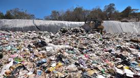 Se desbordan mini basureros en México, 87% de los tiraderos son a cielo abierto