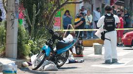 Tiroteo en calles de Coyoacán deja un joven muerto; atacantes se dan a la fuga  
