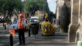 ¡Botargas peleoneras! Invadieron con disfraces el Centro de Guadalajara y provocan a turistas y paseantes