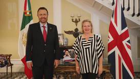 Mauricio Kuri y embajadora de México en Reino Unido se reúnen para fortalecer relaciones 