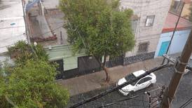 Fotos: Lluvia y granizo sorprenden a 11 alcaldías de la Ciudad de México