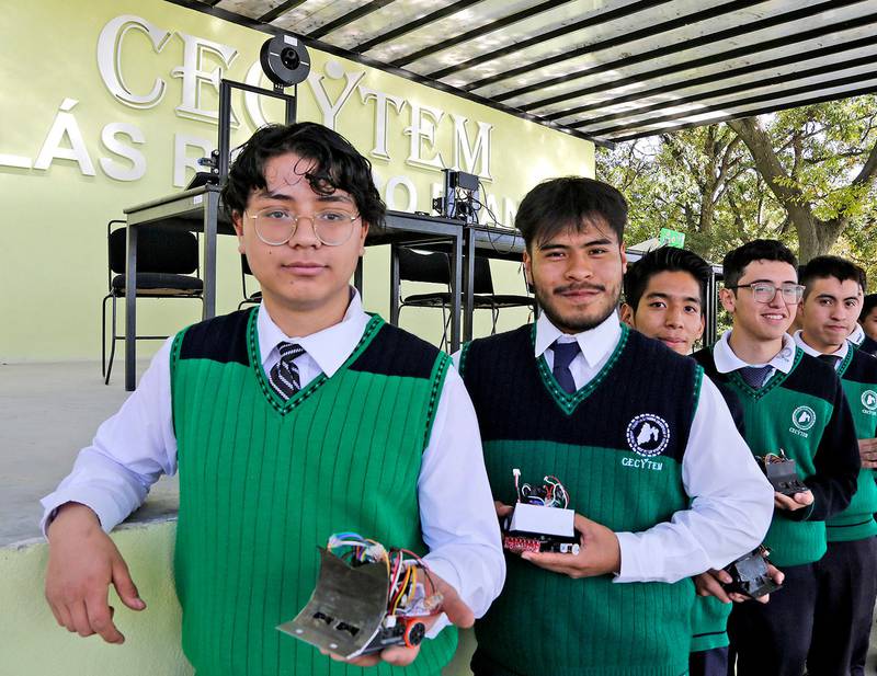 Estudiantes del Cecytem Nicolás Romero II ganaron en la categoría “Inteligencia Artificial e Internet de las cosas”.