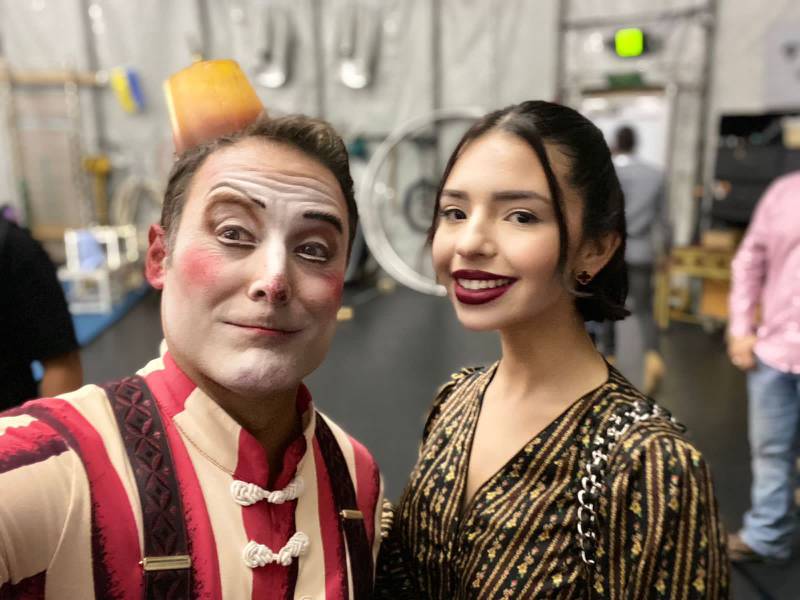 Ángela y Leonardo Aguilar presenciaron el espectáculo Kooza del Cirque du Soleil, durante la función de este miércoles.