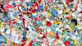 Ciencia.-Nuevo plástico 'inteligente' más fácil de degradar y reutilizar
