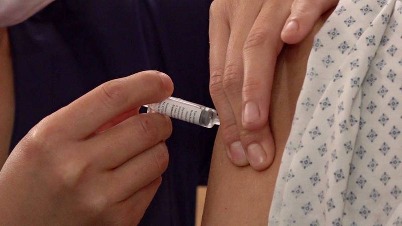 CanSino: Vacuna logra misma inmunidad que una dosis de Pfizer